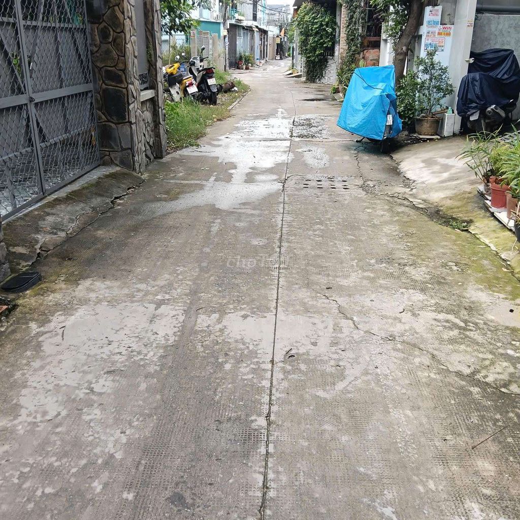 One-story front house, two rooms on Middle East 13,Đông Thạnh Hóc Môn.