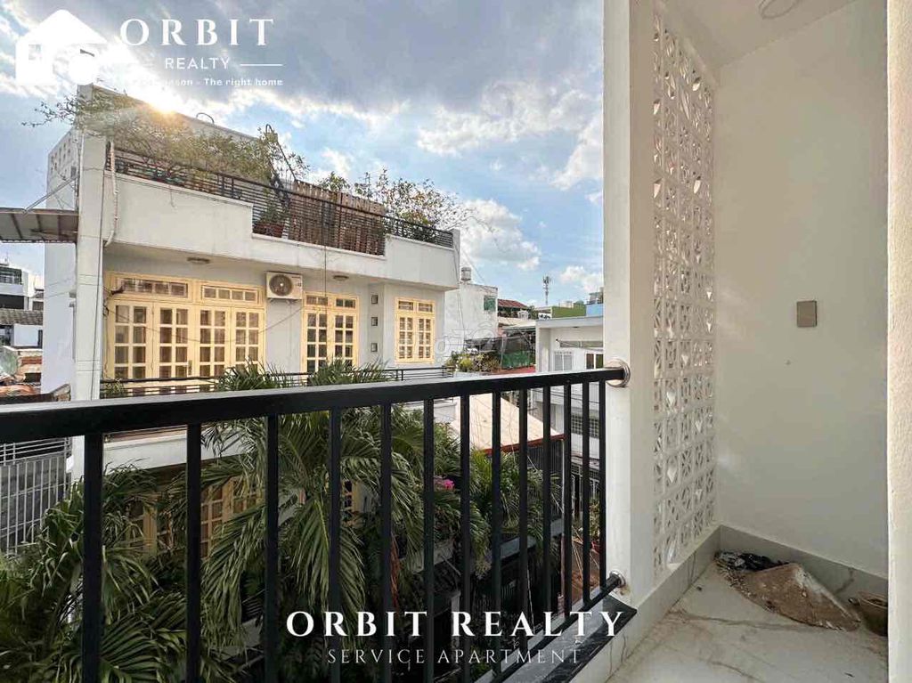 It's the owner who rents a new house 100 percent near the market