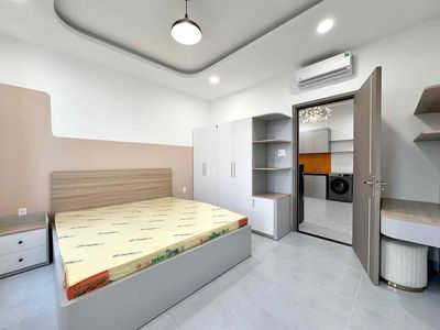 Responsor a full Lê Văn Khương bedroom. Heiniken beer factory.
