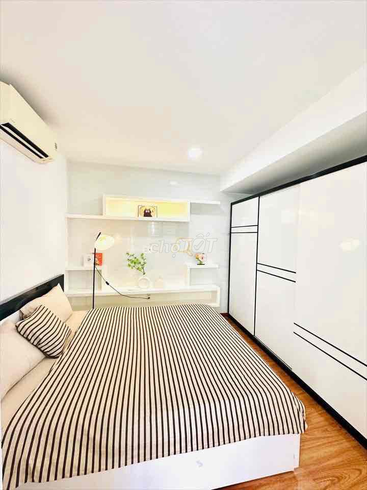 A Huỳnh Văn Bánh bedroom - The Great Public Service for the Light,