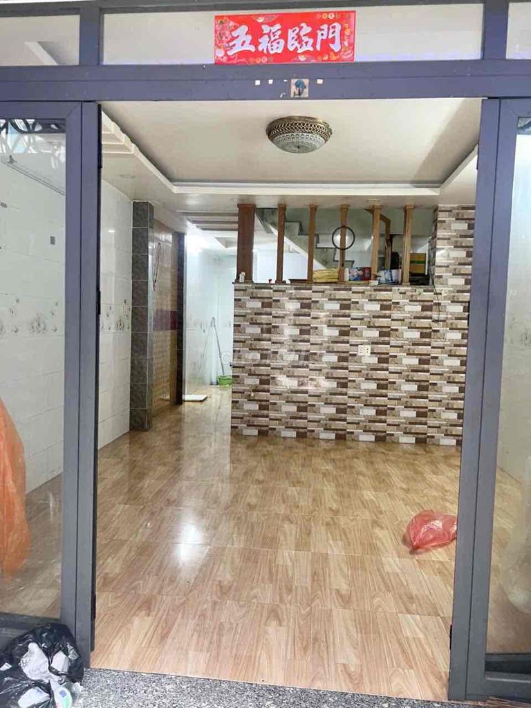 Nice house, 4.2, x12 floor (2 bedroom 2 toilets) 3rd floor. 1/ New Republic. District 6