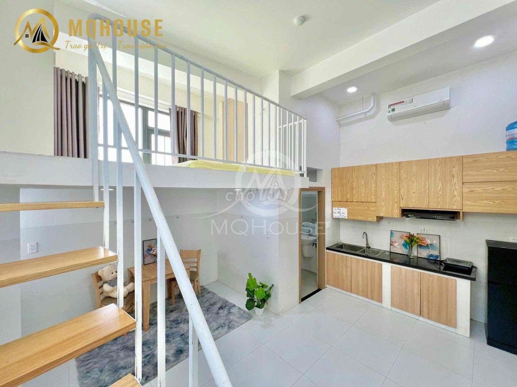 High guard - interior ready at Emart Phan Huy Ích - light is