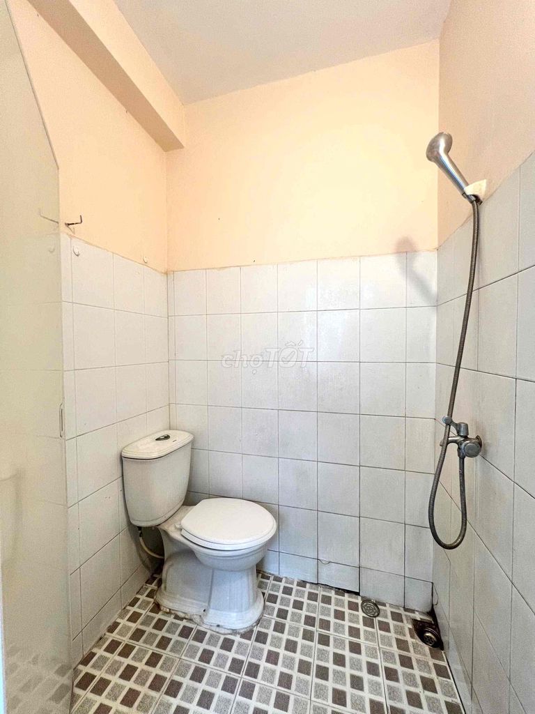Rent a free time room - not post-million-eight.