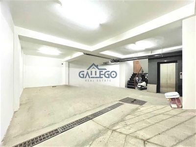 To the Hoàng Hoa Thám rent * 9 X20 M * 3 floor vault * design vp