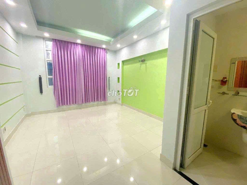 Rent the entire Tạ Quang Bửu business in District 8
