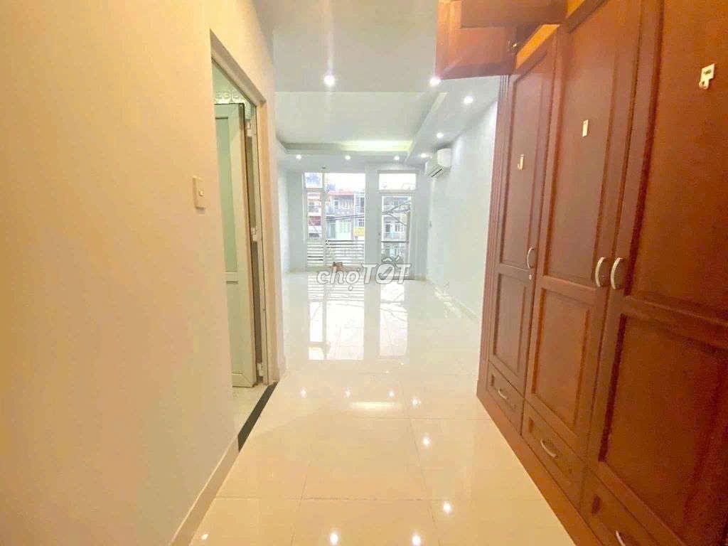 Rent the entire Tạ Quang Bửu business in District 8
