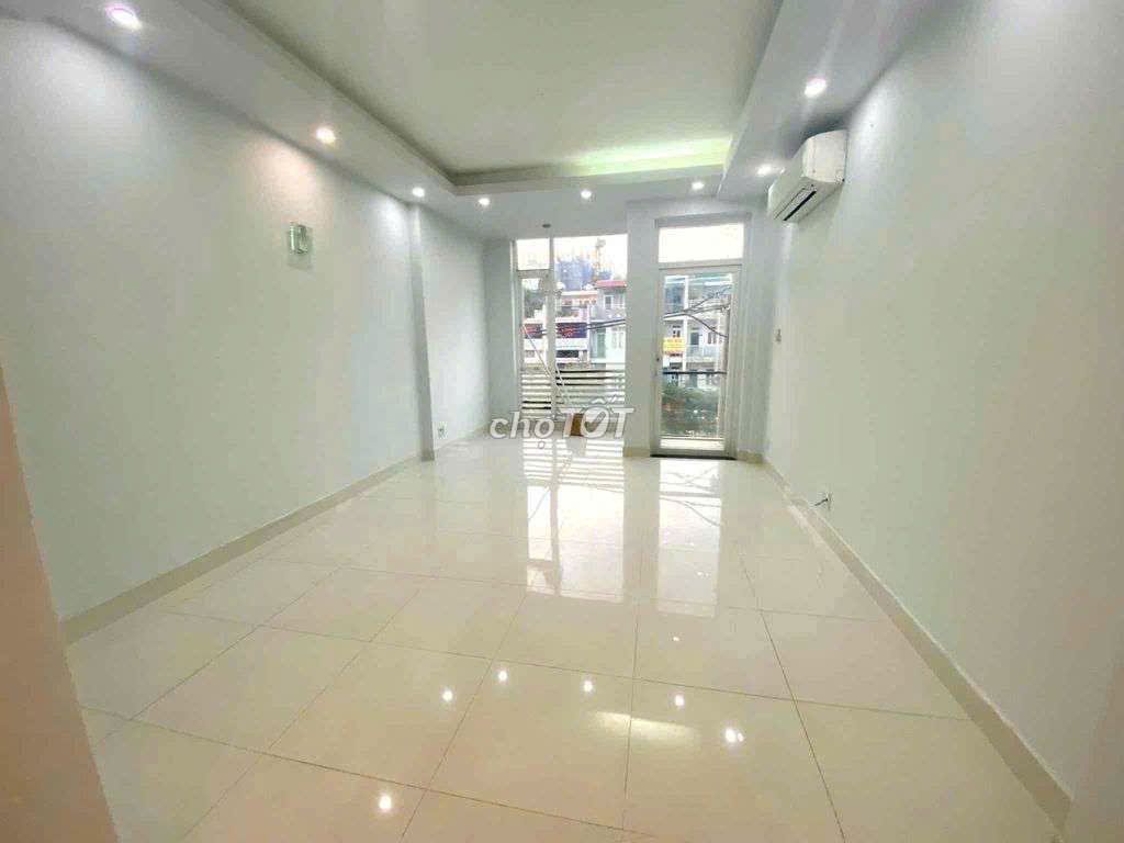 Rent the entire Tạ Quang Bửu business in District 8