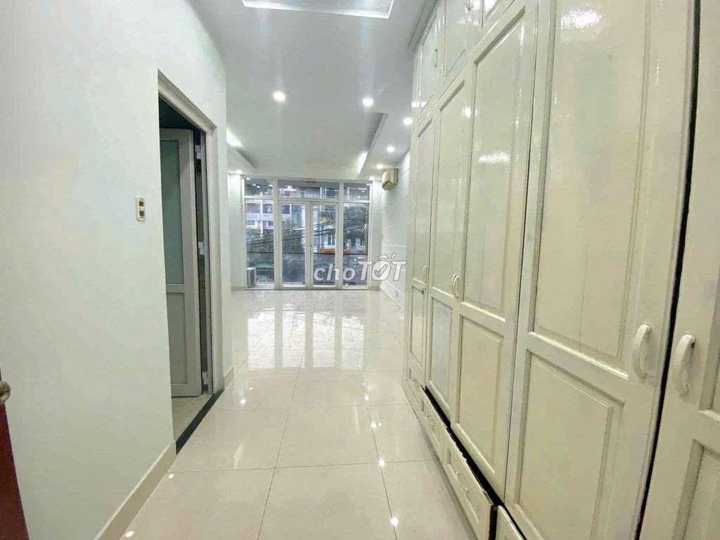 Rent the entire Tạ Quang Bửu business in District 8