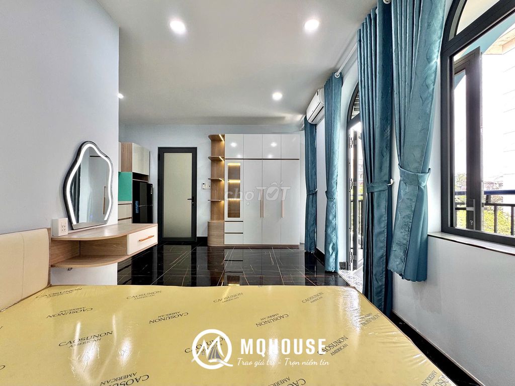 The owner - 35 M2 - full interior - his own balcony