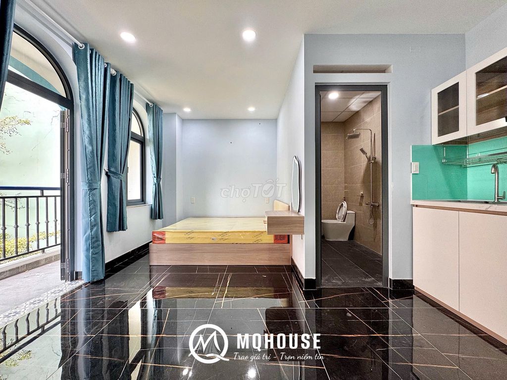The owner - 35 M2 - full interior - his own balcony