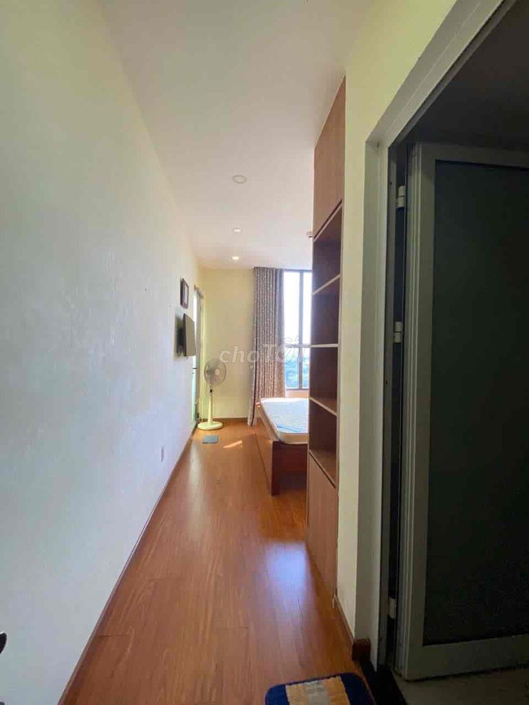 Rent Garden Gate apartment 2 bedroom 2 toilets 74 meters next to the park gd