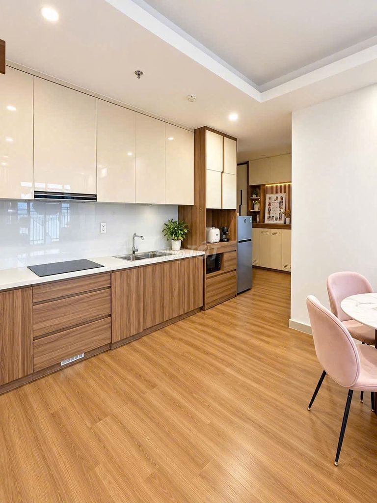 Rent C/Serverside District 7, 86 meters 3 bedrooms-19 million a month.