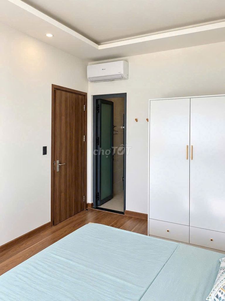 Rent C/Serverside District 7, 86 meters 3 bedrooms-19 million a month.