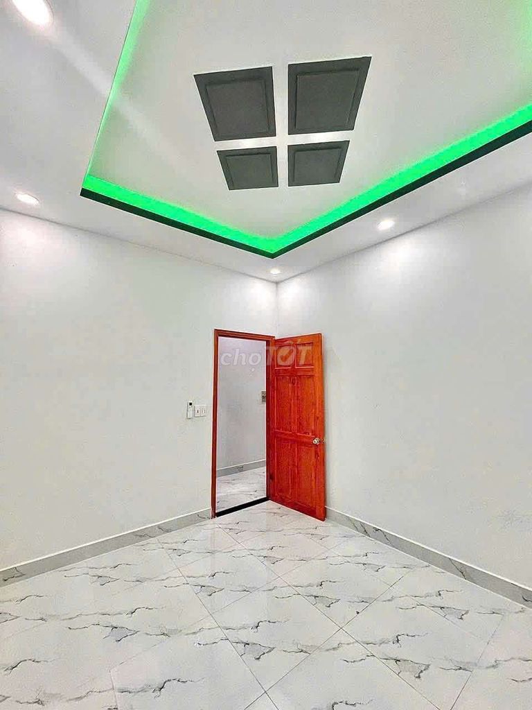 House 1 .1 .2 bedroom 2 x14 m 944 huỳnh tấn phát District 7