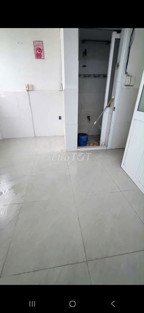 4 x 5 meters of nice house cast a two-room bedroom. That's 14 Gò Vấp. Near the Church