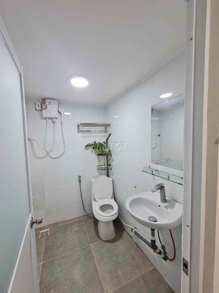 Two full bedrooms in the middle of Pea 2rd market for nui pet