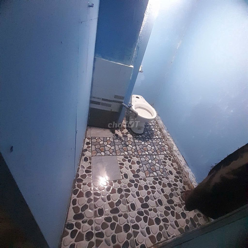 Rent a free hotel.