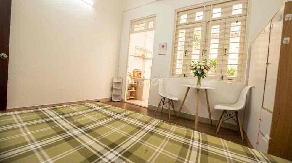 There's two bedrooms, two bedrooms -- super cheap, Gò Vấp, comfortable.