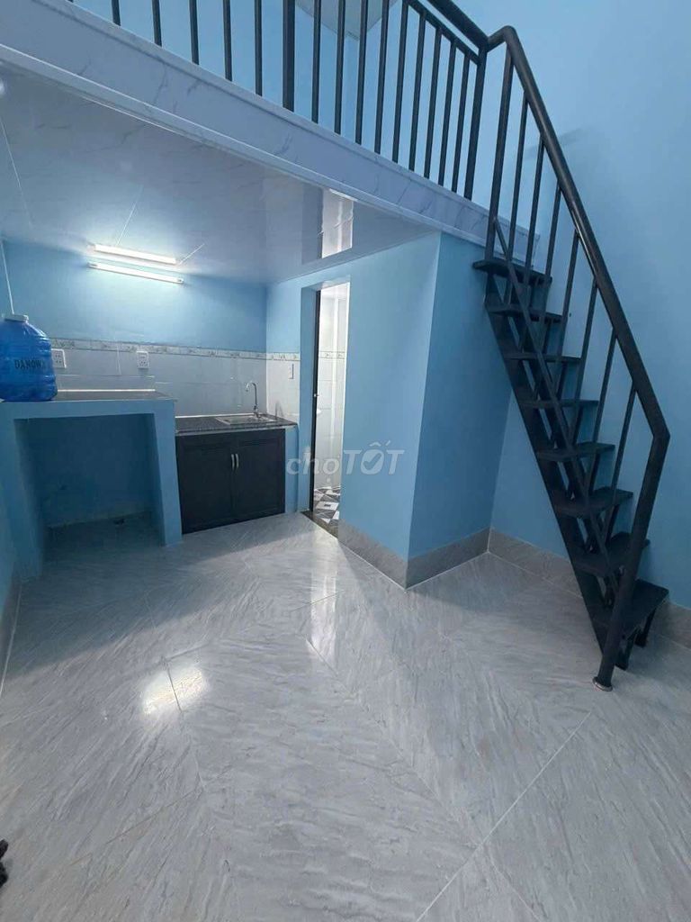 Rent the entire 80 M2 suite-- near the mid-cpm.