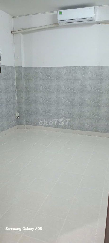 for renting in a wonder-painted apartment