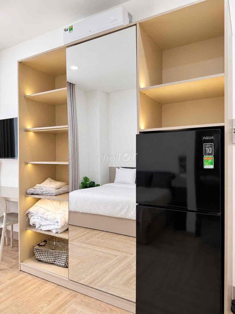 The apartment is located near the airport. 200 meters at 8 million2.