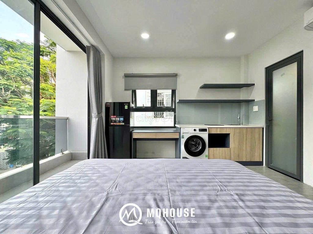 Rent the 4th place near Etown, Đoàn Văn Bơ, balcony, washing machine.