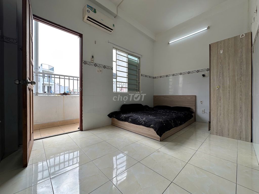 Bandilic window studio is as much furniture as a cheap photo near vlu