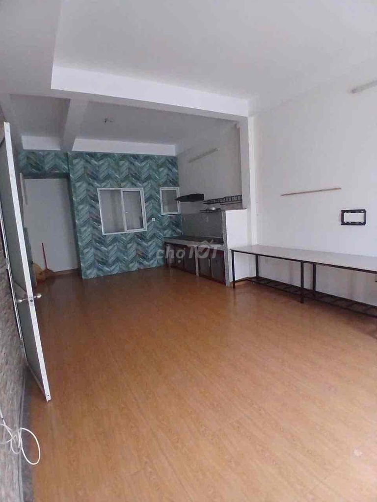 1 st. 2th floor 4 4th floor bedroom 3 toilets near Dương Đình Hội tenhb District 9