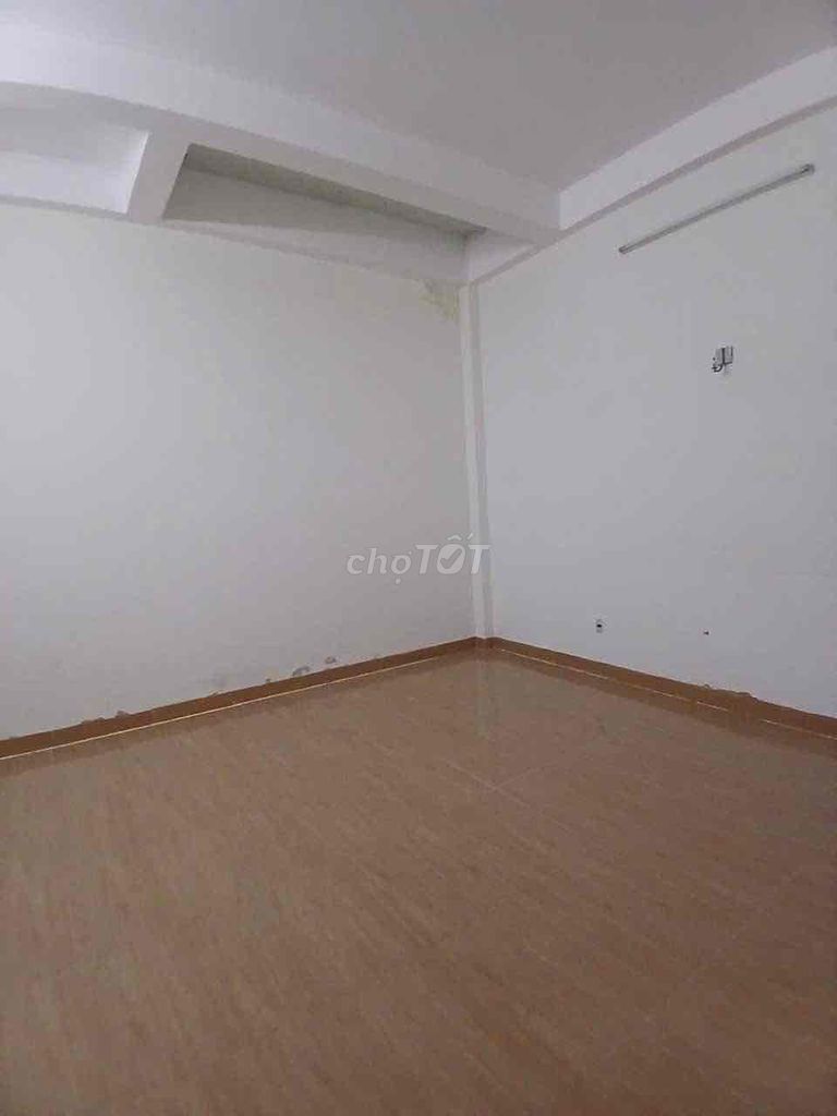 1 st. 2th floor 4 4th floor bedroom 3 toilets near Dương Đình Hội tenhb District 9