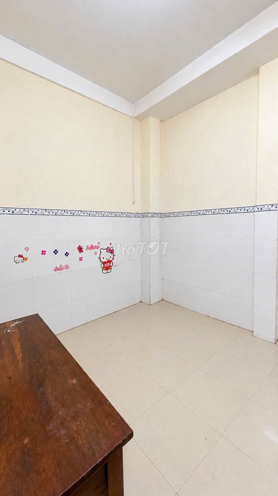 Pretty little studio right here at Vncom Nguyễn Xí - 15 M2 private toilet - nut prices
