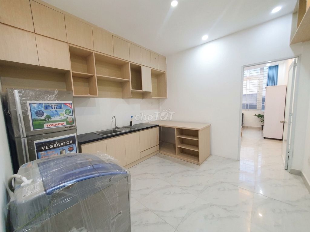 Super wide studio 45 meters-two-two-two-one-two private wash-cleaner-Ung Văn Khiêm-Plainer to District One.