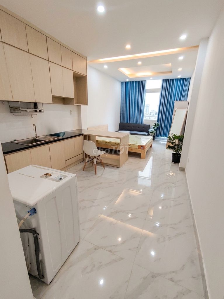 Super wide studio 45 meters-two-two-two-one-two private wash-cleaner-Ung Văn Khiêm-Plainer to District One.