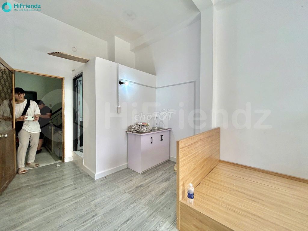 2 P right here, 281 Lê Văn Sỹ - full interior - window - personal balcony