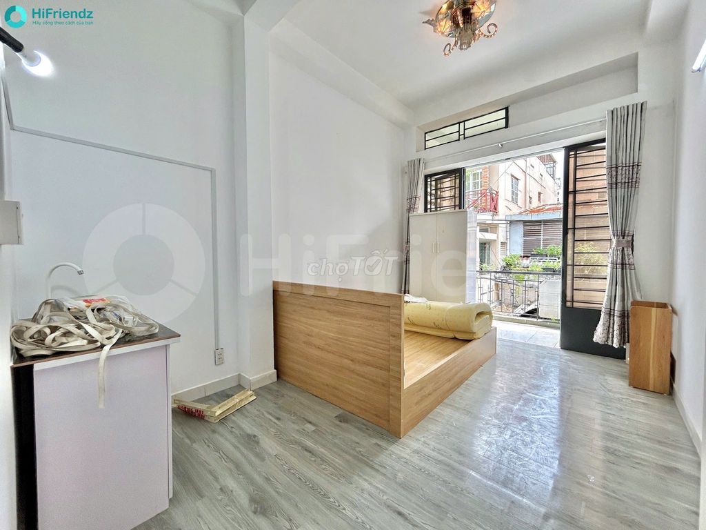 2 P right here, 281 Lê Văn Sỹ - full interior - window - personal balcony