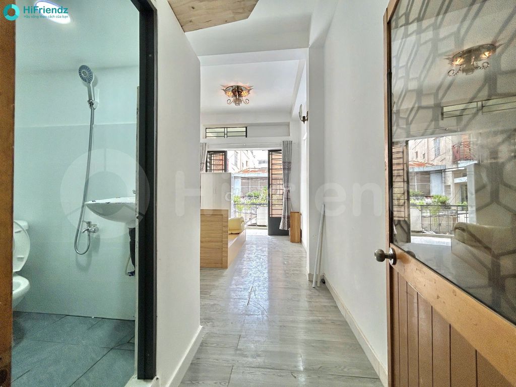 2 P right here, 281 Lê Văn Sỹ - full interior - window - personal balcony