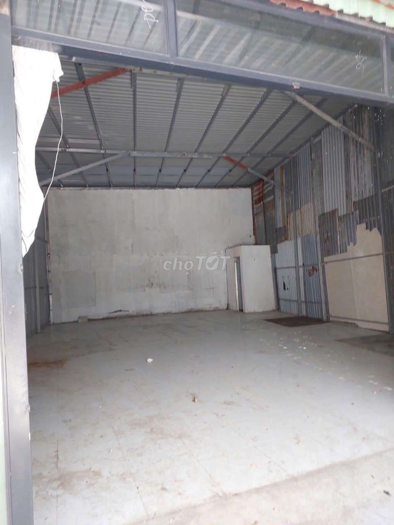 Rent truck warehouse 210m 13 million a month