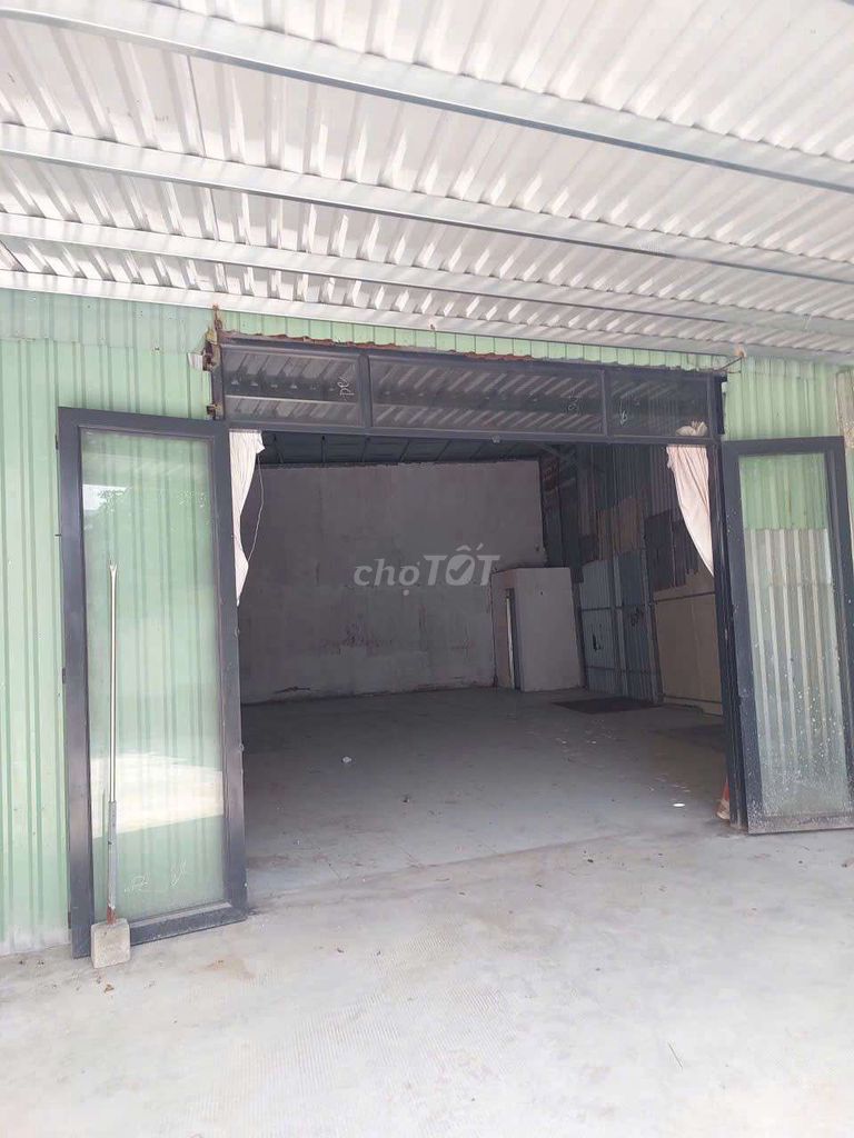 Rent truck warehouse 210m 13 million a month