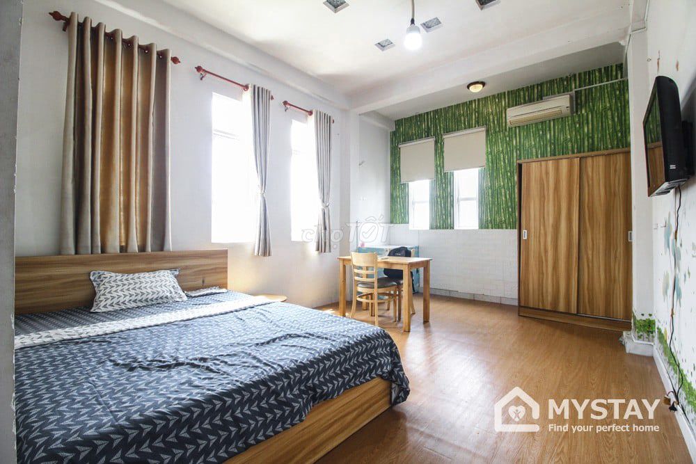 Room 28 m2, which costs 4 million7 enough furniture to open up Âu Cơ Tân Bình