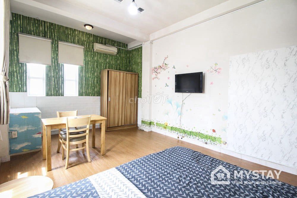 Room 28 m2, which costs 4 million7 enough furniture to open up Âu Cơ Tân Bình