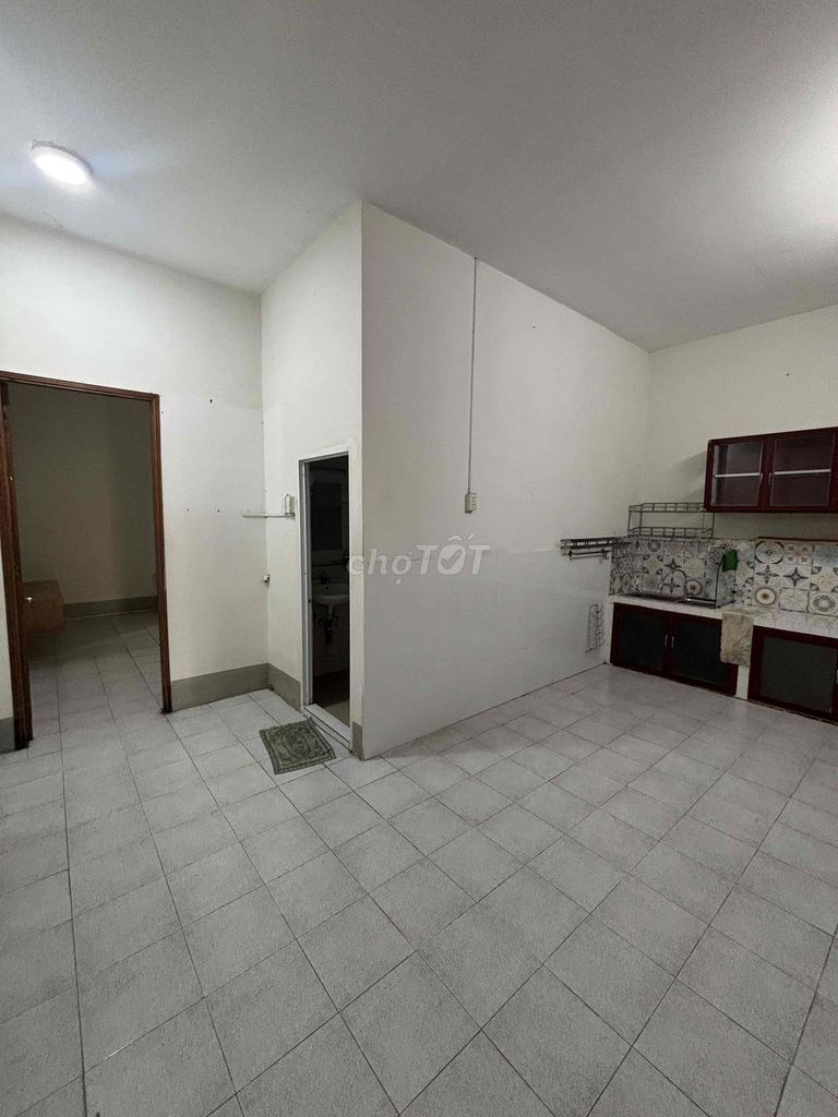 14 million a month - 2 bedroom - 80 meters - 1st floor - move in