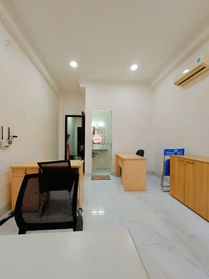 Rent the balcony room, Nguyễn Văn Thương, with only 4 million3 elevators.