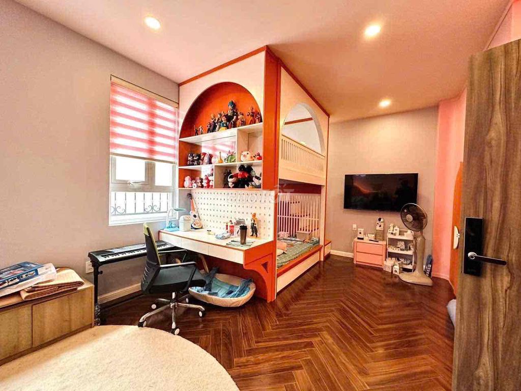Phan Đình Phùngs, Phú Nhuận – 3 bedrooms, 5 x12 meters - 35 million refrigerators