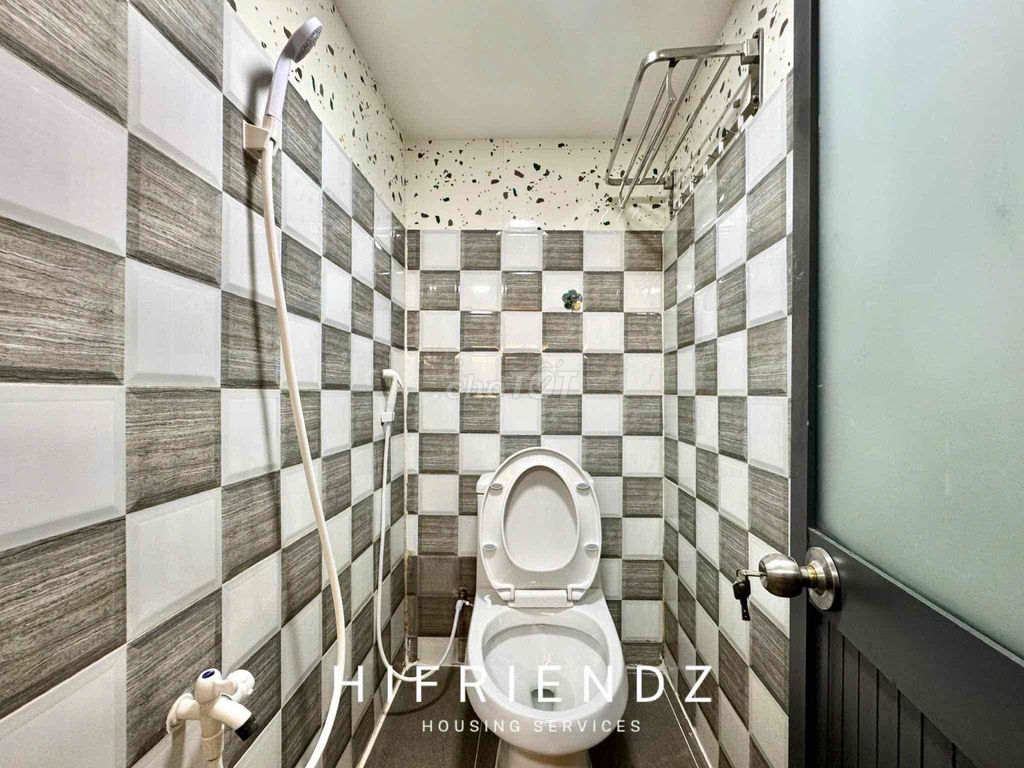 rent a high-rise suite of furniture / modern warm design