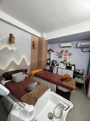 Six bedrooms, three toilets. Bà Hạt cash. area: 3.3 x 15 meters, 3 floors st