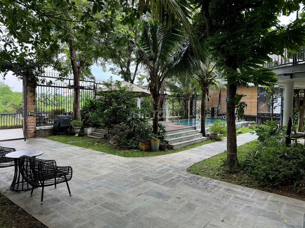 Rent villa of Võ Văn Hát garden area 2000 meters of river view