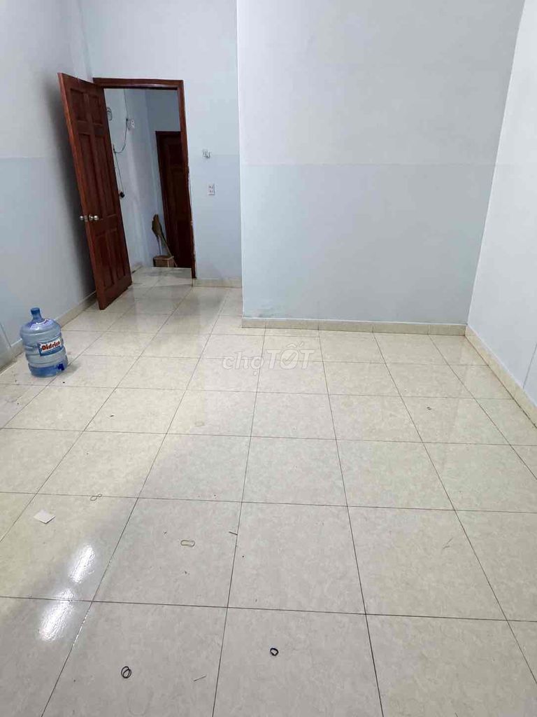Rent the entire floor 1-1 living room plus 1 balcony bedroom - 1 toilet
