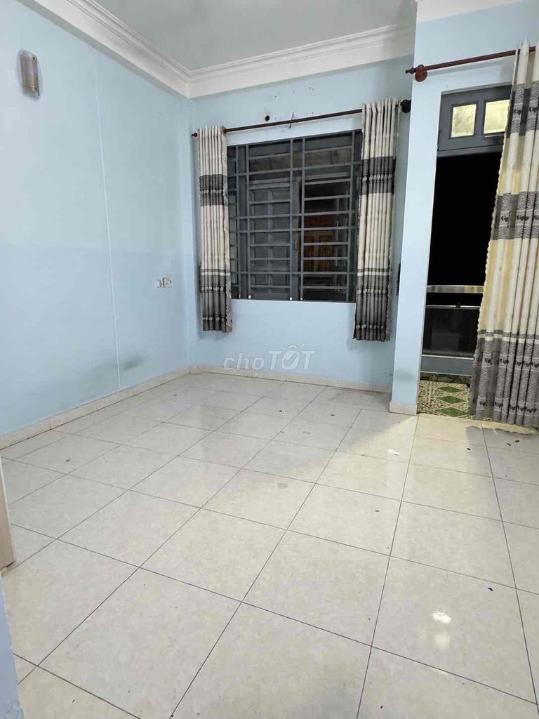 Rent the entire floor 1-1 living room plus 1 balcony bedroom - 1 toilet