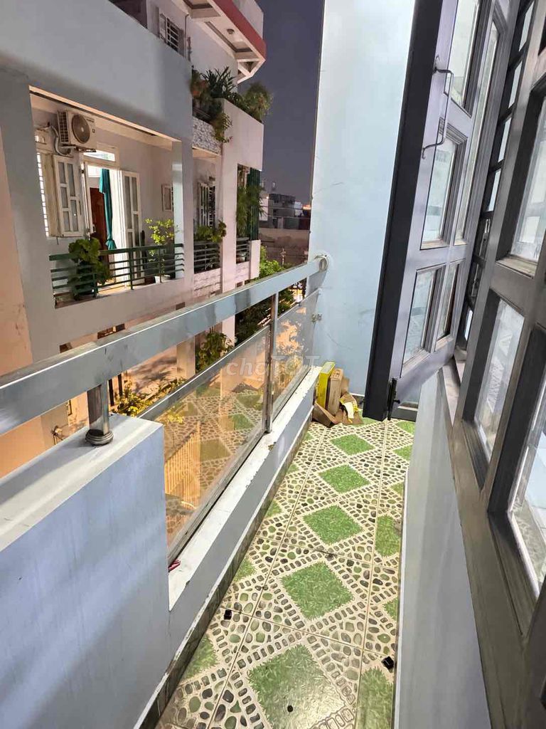 Rent the entire floor 1-1 living room plus 1 balcony bedroom - 1 toilet