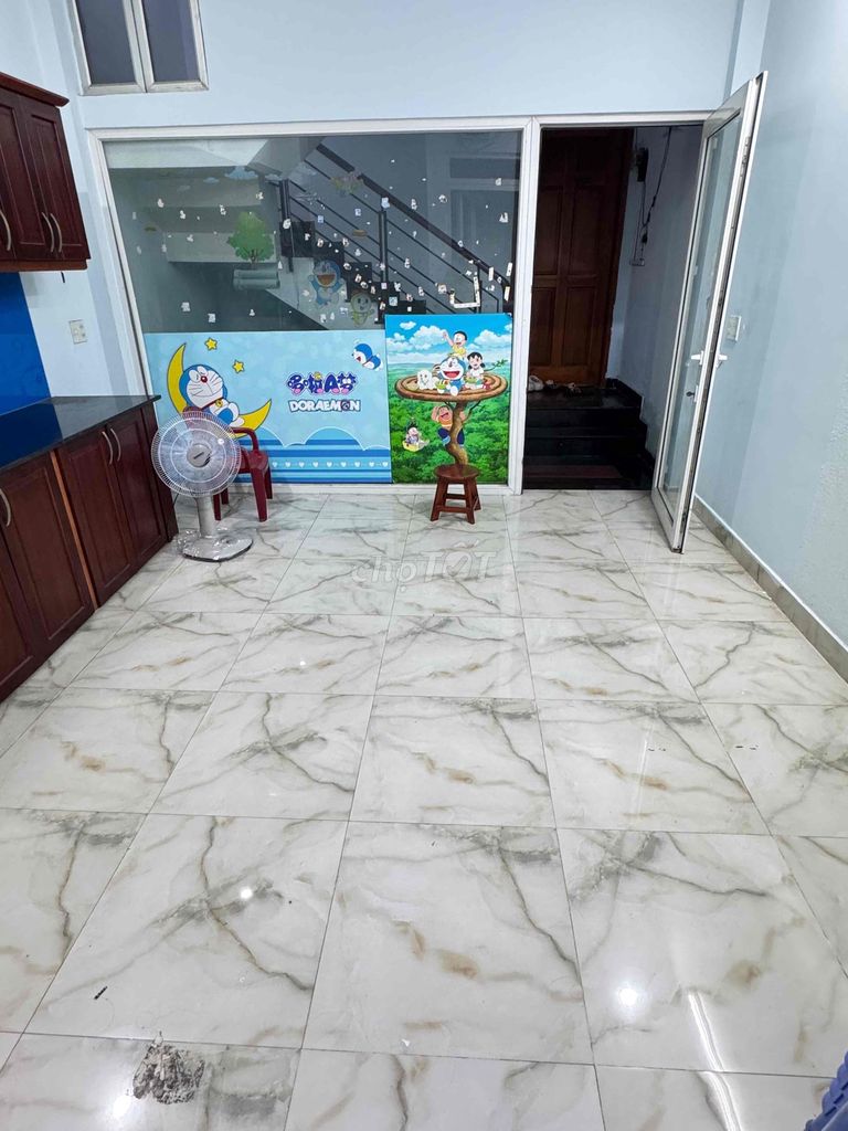 Rent the entire floor 1-1 living room plus 1 balcony bedroom - 1 toilet