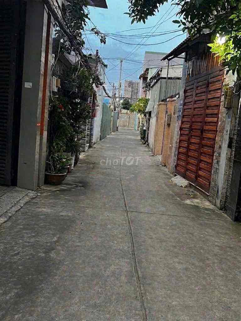 Rent số 9 Linh Tây Thủ Đức